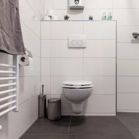 Worker Apartment Goch - 4 Single Beds - Central Location * גוך