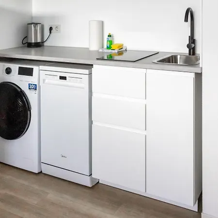 Worker Apartment Goch - 4 Single Beds - Central Location דירה