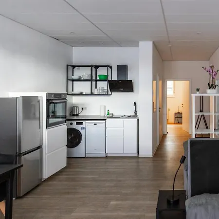 דירה Worker Apartment Goch - 4 Single Beds - Central Location גוך