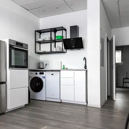 Worker Apartment Goch - 4 Single Beds - Central Location